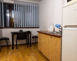 Oportunitate in Zorilor: casa spatioasa, curte mare si potential de investitie!