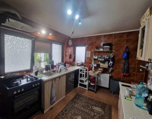 , 180m2 dans Floresti