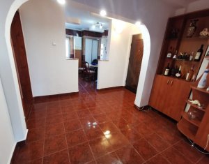 Appartement 3 chambres à vendre dans Cluj-napoca, zone Gara