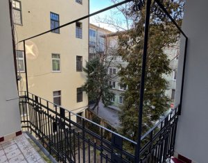 Appartement 4 chambres à vendre dans Cluj-napoca, zone Centru