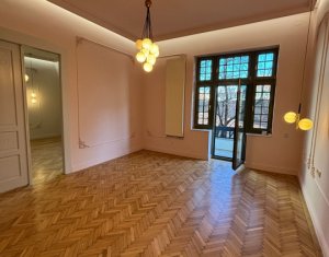 , 153m2 dans Cluj-napoca, zone Centru