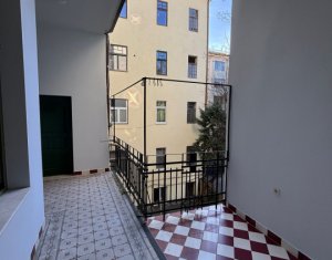 Appartement 4 chambres à vendre dans Cluj-napoca, zone Centru