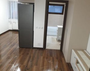Appartement 3 chambres à vendre dans Floresti