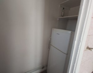 Appartement 3 chambres à louer dans Cluj-napoca, zone Marasti
