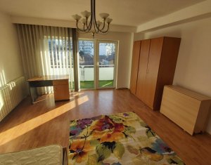 , 76m2 dans Cluj-napoca, zone Marasti