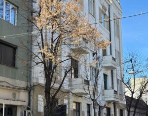 Bureau à vendre, 153m2 dans Cluj-napoca, zone Centru