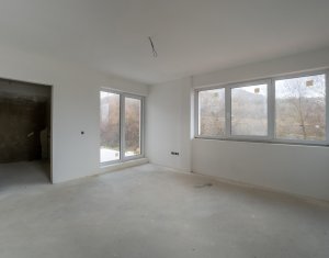 Maison 4 chambres à vendre dans Baciu