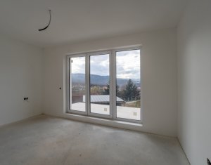 Maison 4 chambres à vendre dans Baciu