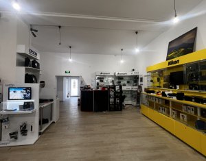 Bureau à louer, 184m2 dans Cluj-napoca, zone Centru