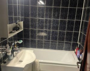 Appartement 4 chambres à vendre dans Cluj-napoca, zone Marasti