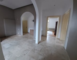 Bureau à louer dans Cluj-napoca, zone Andrei Muresanu