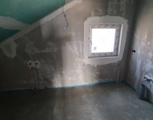 Duplex 240 mp, D+P+E+M, zona linistita de case, panorama deosebita !