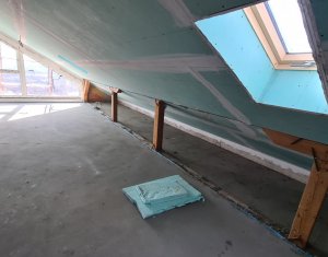 Duplex 240 mp, D+P+E+M, zona linistita de case, panorama deosebita !