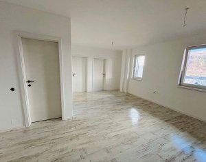 , 52m2 dans Floresti