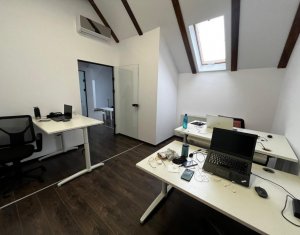 Bureau à louer, 12m2 dans Cluj-napoca, zone Centru