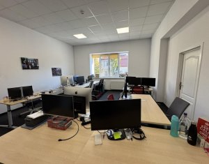 Bureau à louer dans Cluj-napoca, zone Centru