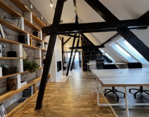Bureau à louer, 76m2 dans Cluj-napoca, zone Centru