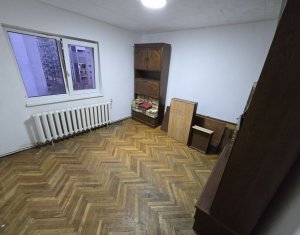 Appartement 3 chambres à vendre dans Cluj-napoca, zone Manastur