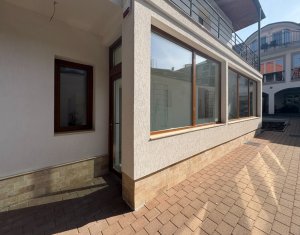 Bureau à louer dans Cluj-napoca, zone Centru