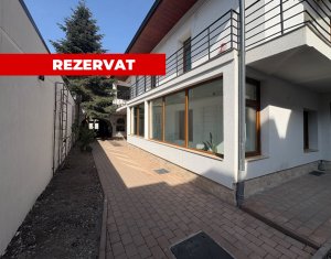 Bureau à louer, 78m2 dans Cluj-napoca, zone Centru