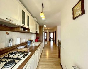 Appartement 3 chambres à vendre dans Cluj-napoca, zone Centru