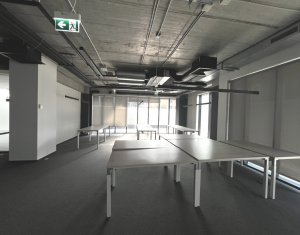 Bureau à louer dans Cluj-napoca, zone Centru