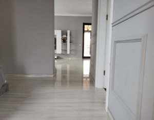 Maison 5 chambres à vendre dans Sub Coasta
