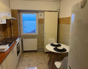 Appartement 2 chambres à louer dans Cluj-napoca, zone Intre Lacuri