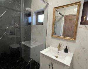 Maison 4 chambres à vendre dans Floresti