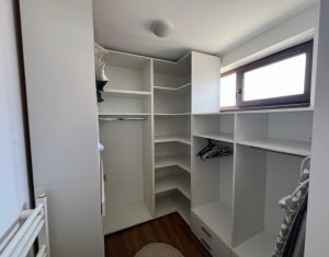 Maison 5 chambres à louer dans Floresti