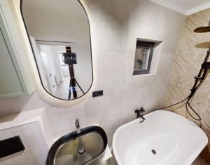 Appartement 4 chambres à vendre dans Cluj-napoca, zone Zorilor