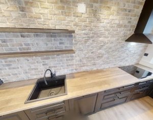 Appartement 4 chambres à vendre dans Cluj-napoca, zone Zorilor
