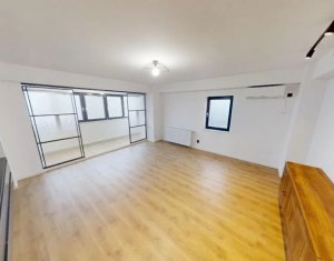 Appartement 4 chambres à vendre dans Cluj-napoca, zone Zorilor