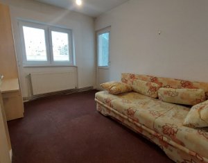 Appartement 4 chambres à vendre dans Cluj-napoca, zone Manastur