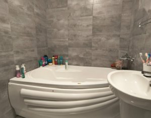Appartement 3 chambres à vendre dans Floresti