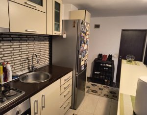 Appartement 3 chambres à vendre dans Floresti