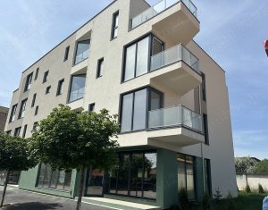 Espace Commercial à louer dans Cluj-napoca, zone Bulgaria