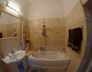 Appartement 3 chambres à vendre dans Cluj-napoca, zone Centru