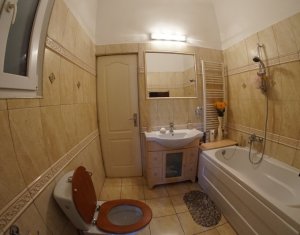 Appartement 3 chambres à vendre dans Cluj-napoca, zone Centru