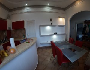 Appartement 3 chambres à vendre dans Cluj-napoca, zone Centru