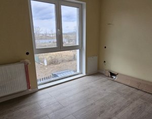 Maison 3 chambres à vendre dans Floresti
