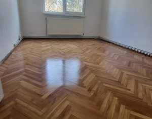 Appartement 3 chambres à vendre dans Cluj-napoca, zone Manastur