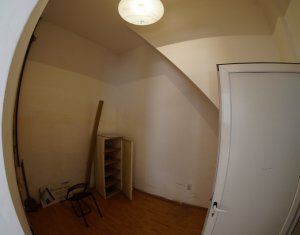 Bureau à louer dans Cluj-napoca, zone Centru