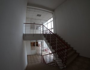 Bureau à louer, 560m2 dans Cluj-napoca, zone Gheorgheni