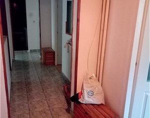 Lakás 4 szobák eladó on Cluj-napoca, Zóna Manastur