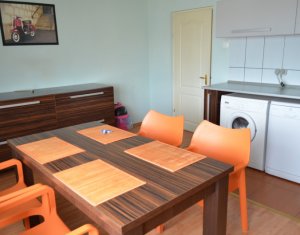 Appartement 4 chambres à vendre dans Cluj-napoca, zone Manastur