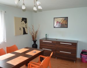 Appartement 4 chambres à vendre dans Cluj-napoca, zone Manastur