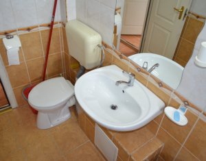 Appartement 4 chambres à vendre dans Cluj-napoca, zone Manastur