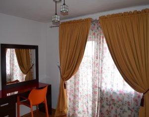 Appartement 4 chambres à vendre dans Cluj-napoca, zone Manastur
