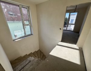 Maison 4 chambres à vendre dans Cluj-napoca, zone Andrei Muresanu